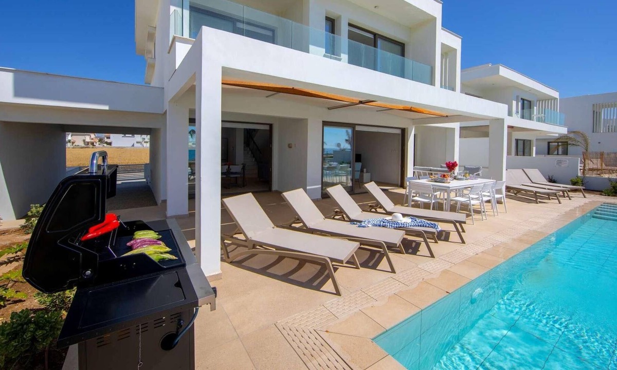 Softades Villa | Sauna, gym, fantastic sea views