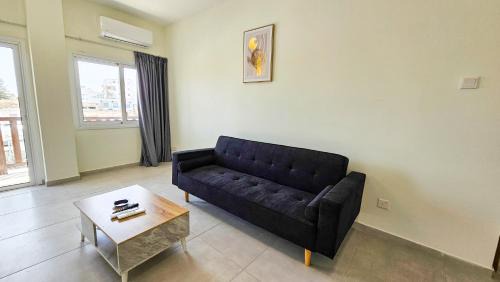 Larnaca City Centre Apartment | Sky Ward City Rooms, 150m from Chabad Lubavitch