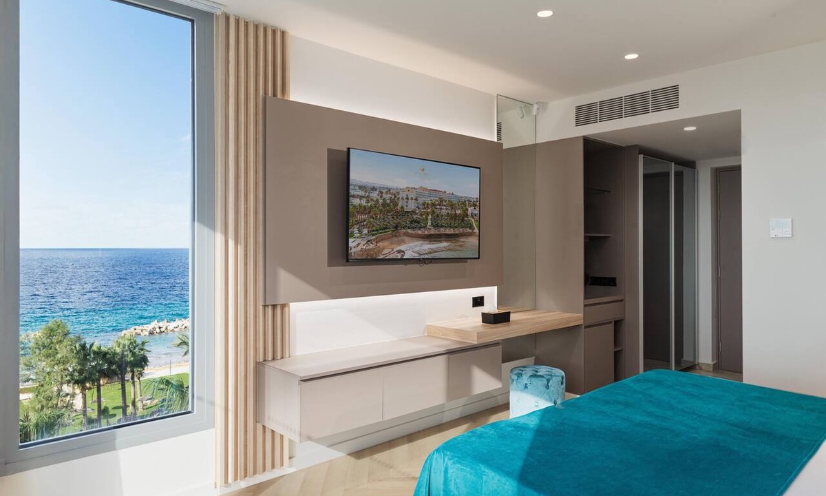 Chlorakas Hotel | St. George Beach Hotel & Spa Resort