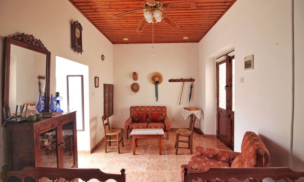 Geroskipou House | STAY Nik's Nest House