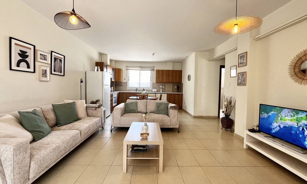Oroklini Apartment | STAY Sunny Palms Apartment