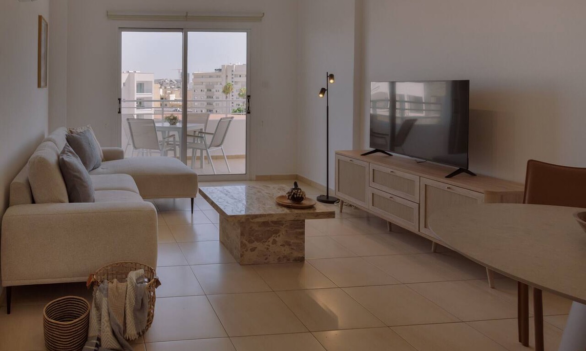 Larnaca City Centre Apartment | STAY Sunshine City Apartment