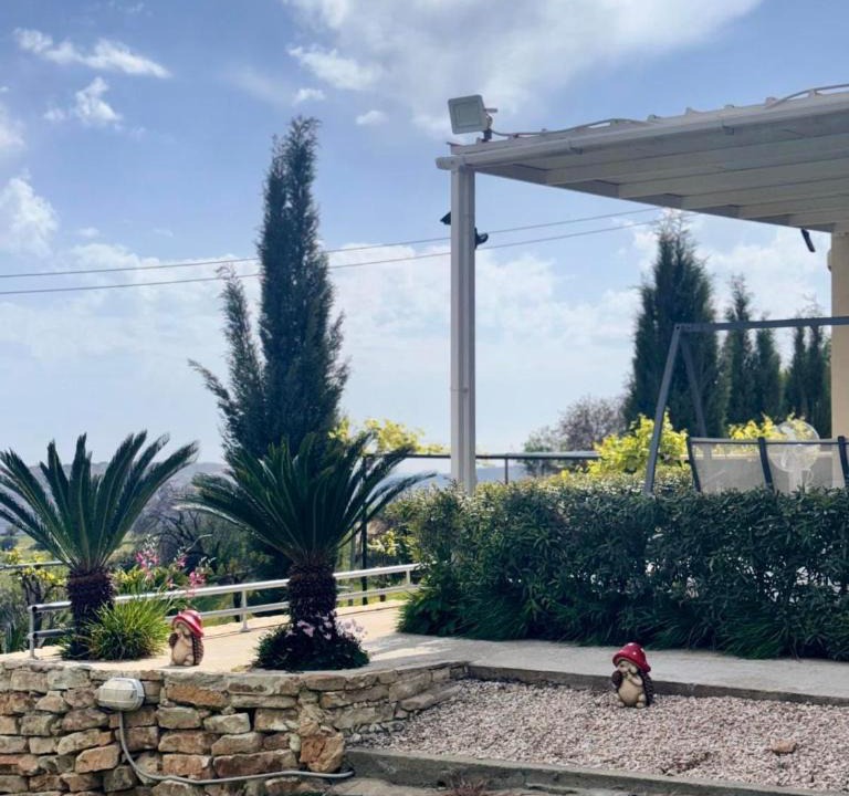 Lofou House | Sto Katifori in Lofou Village