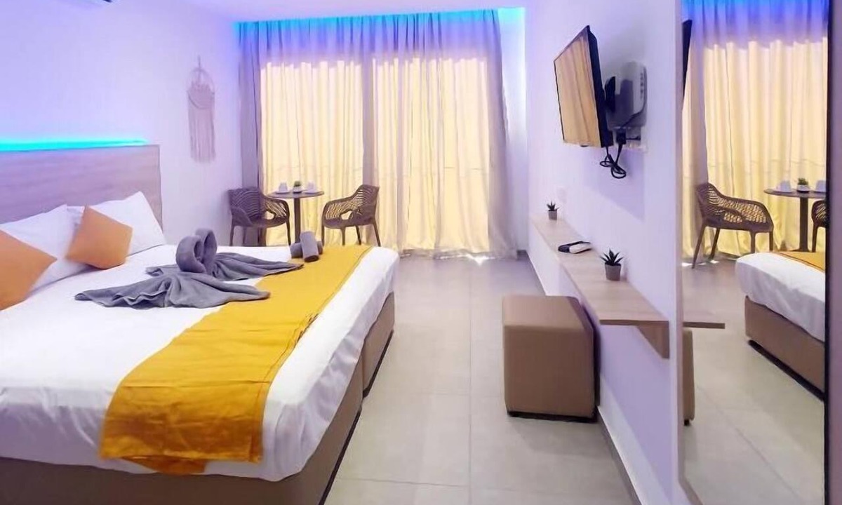 Ayia Napa Hotel | Sun Plaza Suites - Adults Only