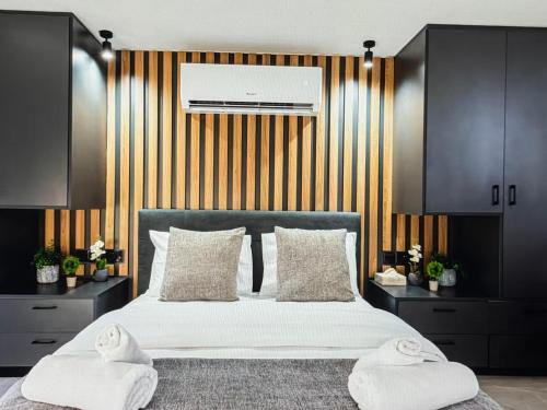 Larnaca City Centre Apartment | Super Views Larnaca
