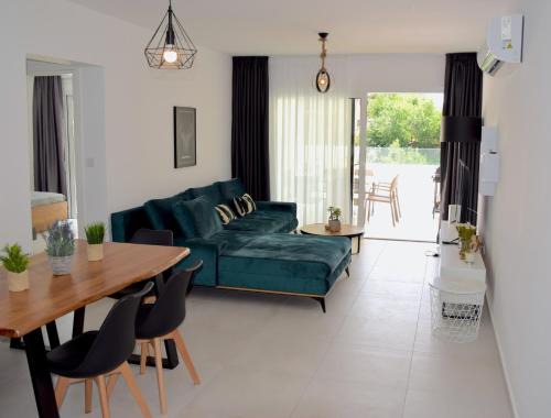 Tala Apartment | Tala Luxury apartments with pool by Raise