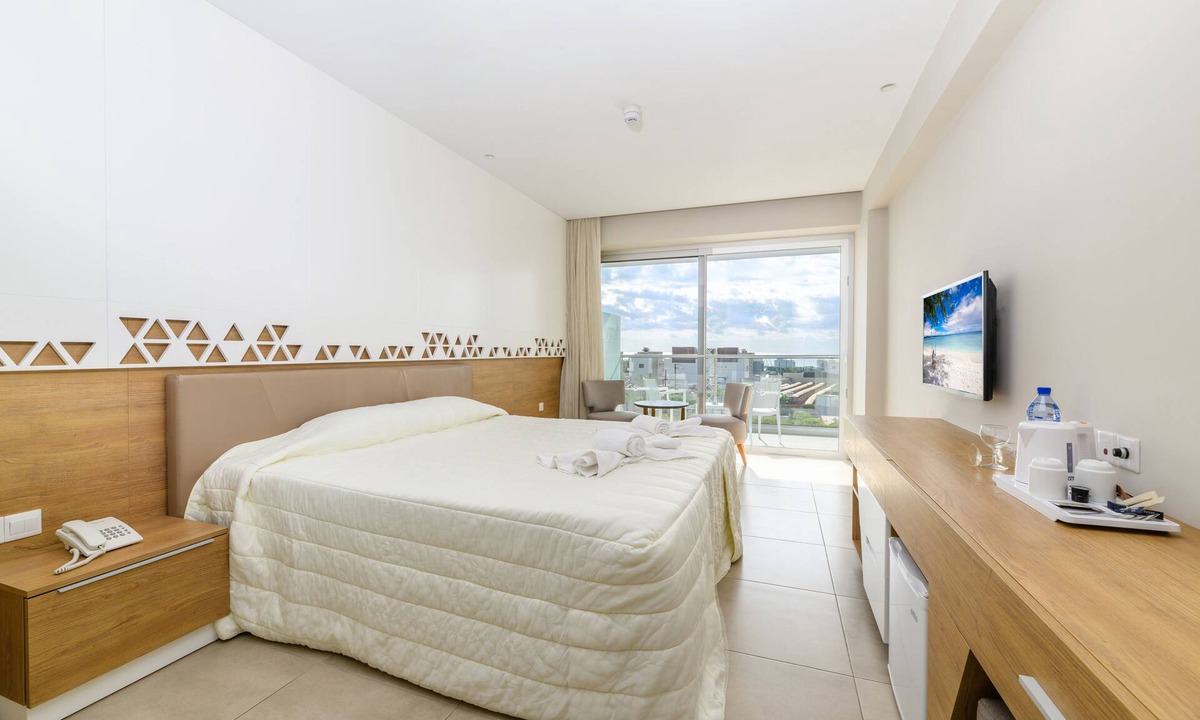 Ayia Napa Hotel | Tasia Maris Seasons Hotel - Adults Only