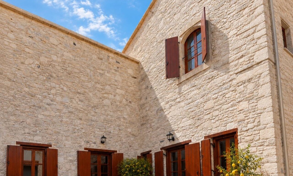 Kalavasos House | The Bakery - A Luxury Traditional Cypriot Village Stone House with Pool.