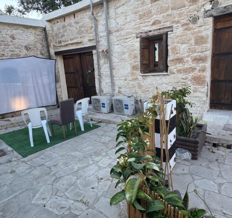 Marathounta Apartment | Traditional Stone House for Summer Escapes