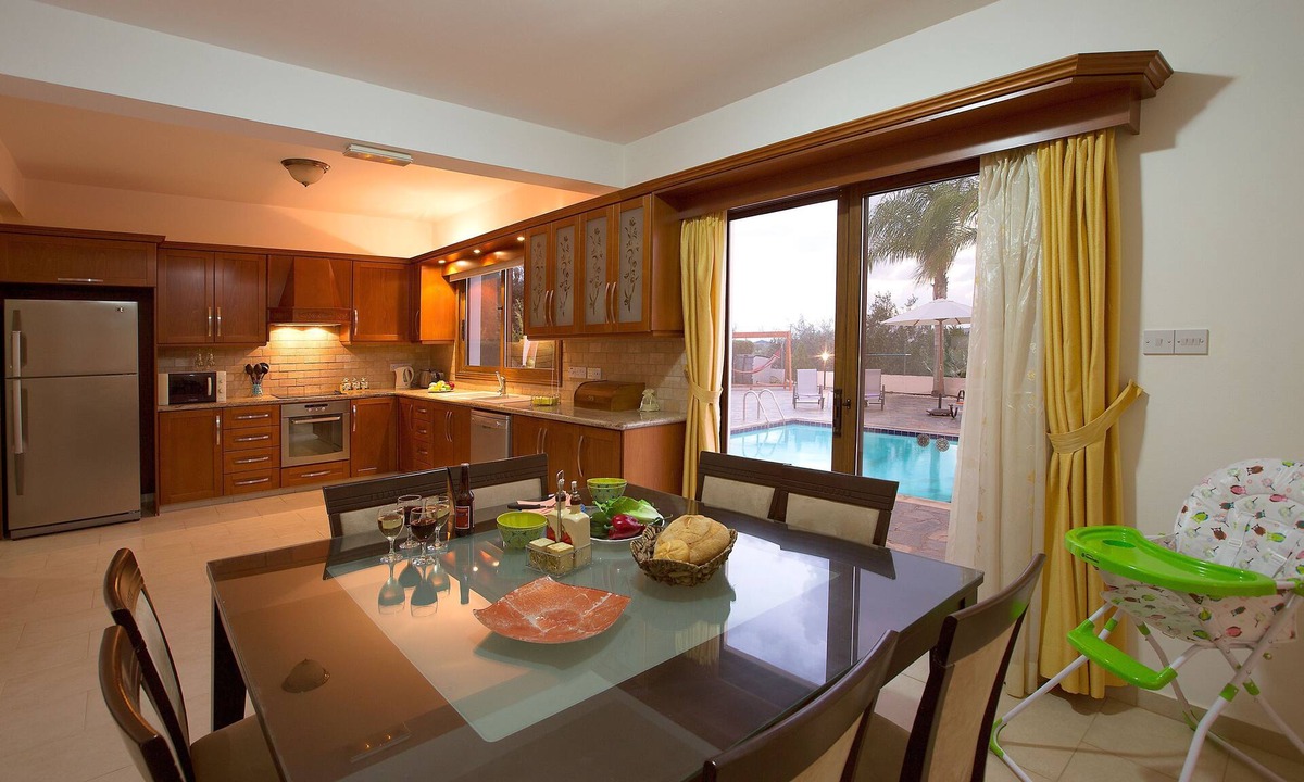 Pegeia Villa | Villa Anna Marina - a Private villa that sleeps 8 guests in 4 bedrooms