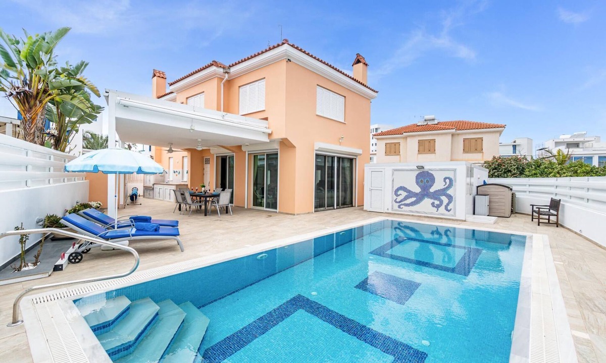 Pernera Villa | Villa Elliana by Ezoria Villas