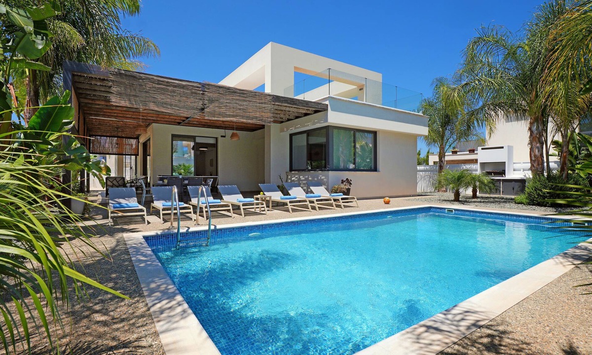 Pernera House | Villa Evergreen - 3bed Bungalow large pool
