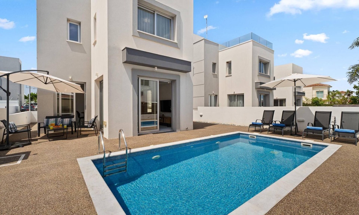 Paralimni Villa | Villa Harmony by Ezoria Villas