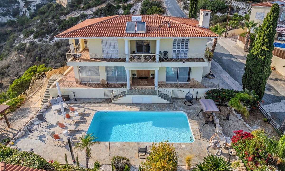 Pegeia Villa | Villa Horizon- perfect luxury and privacy for your family vacation