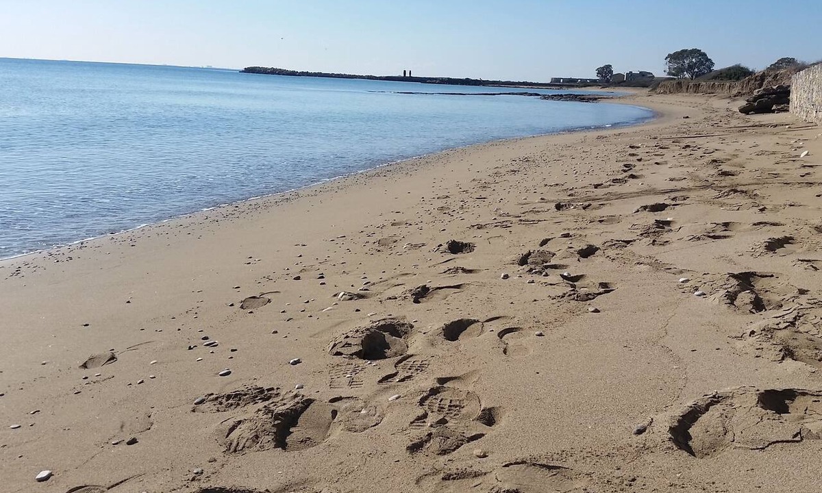 Gastria House | Villa in a private holiday site with direct beach access and pool