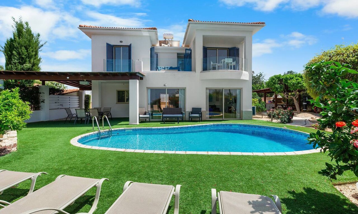 Latchi Cottage | Villa Latchi Marina 21 - a villa that sleeps 6 guests in 3 bedrooms