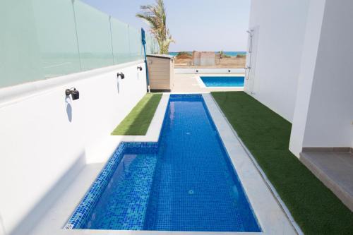 Ayia Thekla House | Villa Lynn Boutique Beachfront