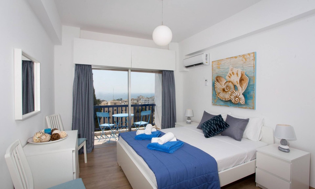 Agios Tychon Apartment | White Arches Sea View Apt No 1