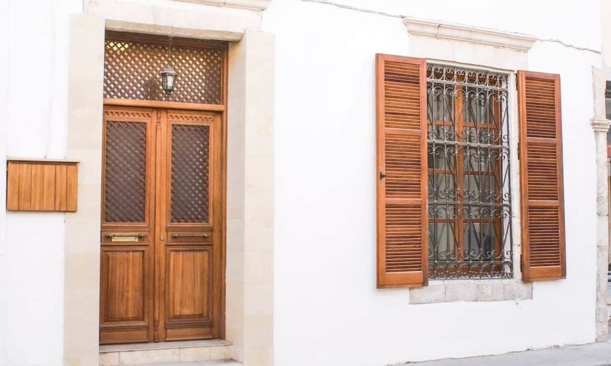 Old Town of Limassol House | Yiayia's House, 3bed, sleeps 6