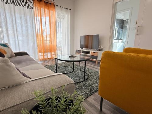 Strovolos Apartment | Zinas modern flat Nicosia