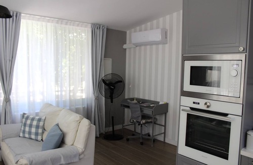 Pentakomo House | 1-bedroom bungalow Limassol Countryside Tranquil Getaway Shared Pool Near Beach
