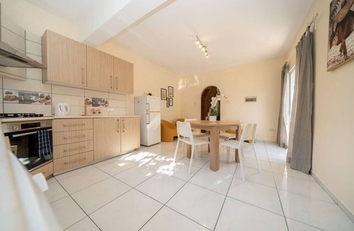 Agios Athanasios House | 2 bedroom house near the beach