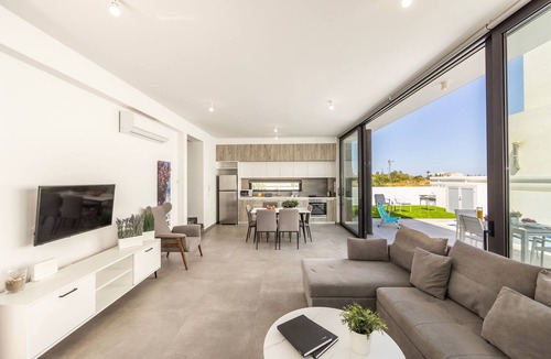 Pernera Villa | 2 bedroom villa with pool in Protaras