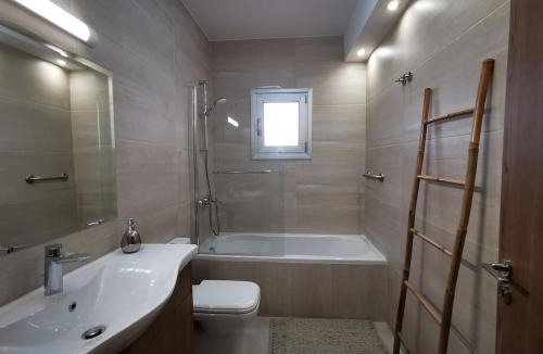 Neapolis Apartment | 3 BedRoom APARTMENT-SEAFRONT-Limassol