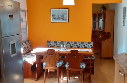 Ozankoy Villa | 4 + 2 Bedroom Villa for large families, Finnish Sauna, pool, 5 min to beach