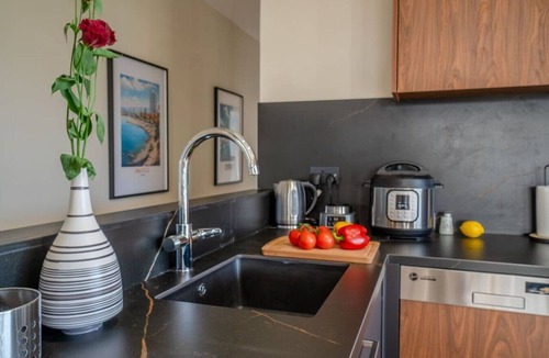Neapolis Apartment | 4.97 Super Host`s New Boutique & Prime Location