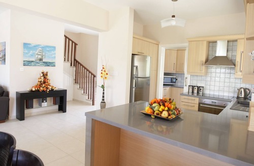 Pissouri Villa | A first class 3bedroom villa with private pool & landscaped garden. Fee Wi-fi
