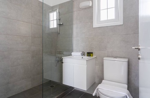 Oroklini Apartment | Alma Mediterranean Family Suite 2BR + Sofa-bed Oroklini