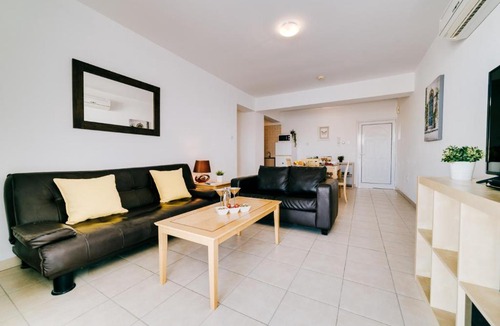 Kapparis Apartment | Apartment Docena