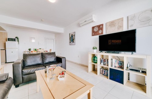 Kapparis Apartment | Apartment Docena