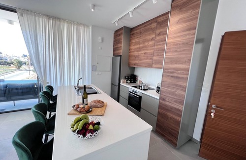 Limassol Apartment | Apartment/NearCasinoPort/GolfClub/Tennis AcademyMall/&Football Stadium.