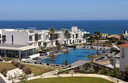 Karsiyaka Apartment | Apartment with Sea View and Resort Facilities