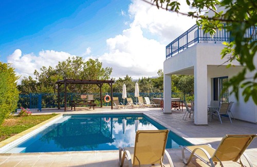 Agios Georgios Pegeias Villa | Azzurro Holiday Villa Ira by Sanders