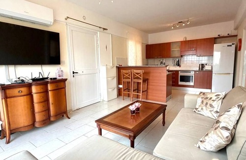 Historical Center Apartment | Bayview Terraces – Cozy 1BR Haven