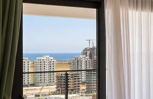 Trikomo Apartment | Beautiful apartment with a magic view from the balcony in İskele