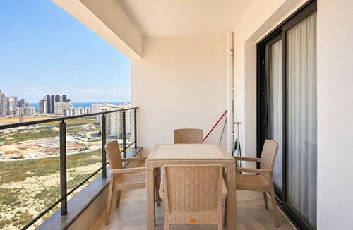 Trikomo Apartment | Beautiful apartment with a magic view from the balcony in İskele