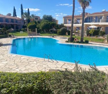 Paphos Apartment | BestBeach Regina Gardens Quiet Terrasa