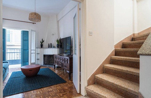 Nicosia Apartment | Bluewood Retreat|Cozy Vintage 3BDR Nicosia Heart