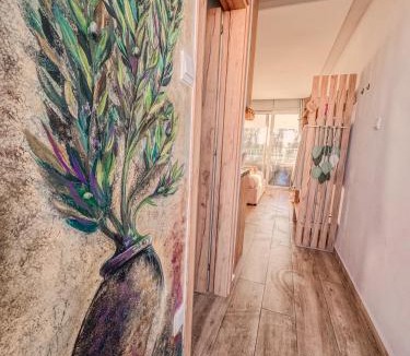 Paphos Apartment | Bohemian Rhapsody