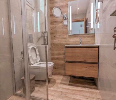 Paphos Apartment | Bohemian Rhapsody