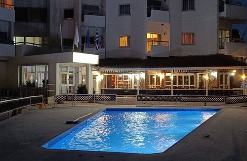 Oroklini Apartment | Boronia Hotel Apartments