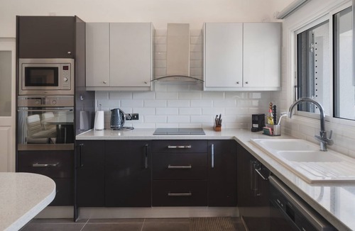 Paphos Apartment | Botanical Art House by Staycom