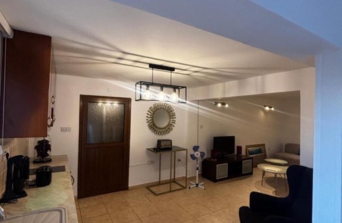 Paphos Apartment | Bougainvillea Garden Apartment
