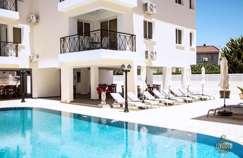 Livadia Apartment | Carisa Livadia Gardens