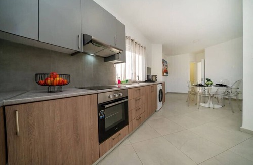 Lykabittos Apartment | Central 2 bedroom flat