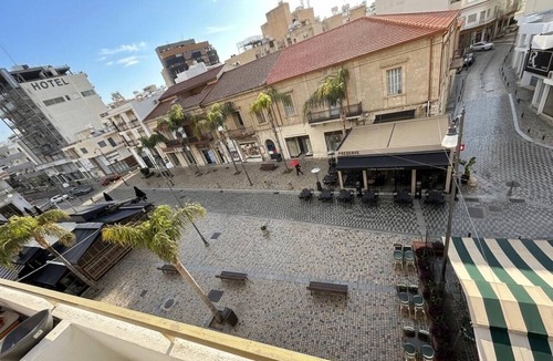 Larnaca City Centre Apartment | Central Larnaca apartment - AC, WiFi & short walk to the beach